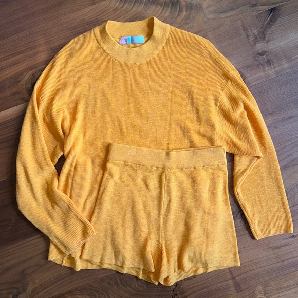 Free People Tops - FREE PEOPLE / FP Beach Matching Set Orange Knit Shorts + Pullover Top / Small